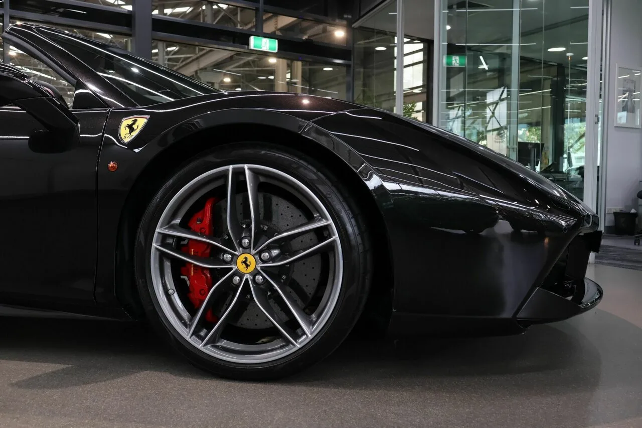 2017 Ferrari 488 Spider Spider DCT F142M, photo 6