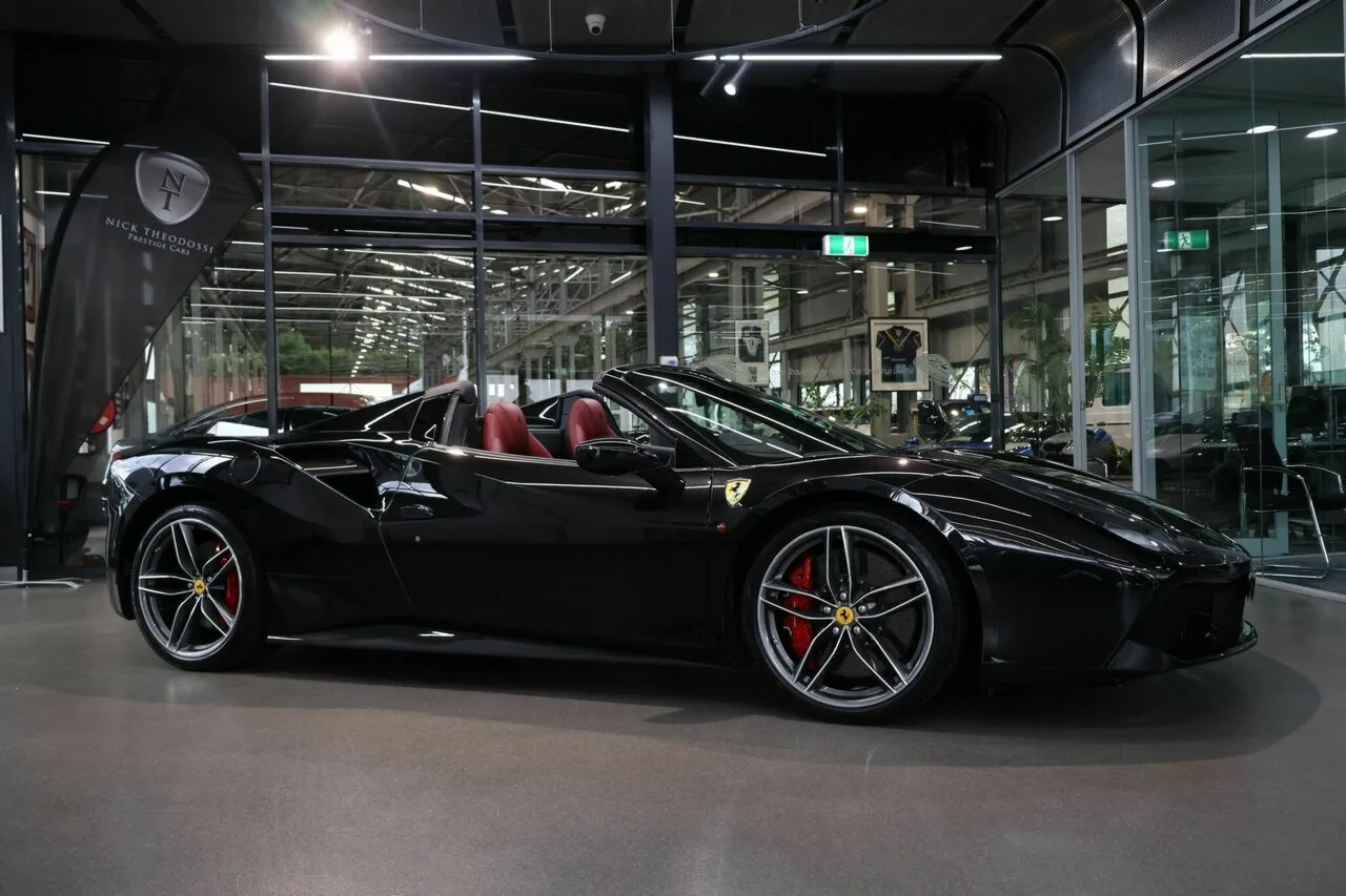 2017 Ferrari 488 Spider Spider DCT F142M, photo 7
