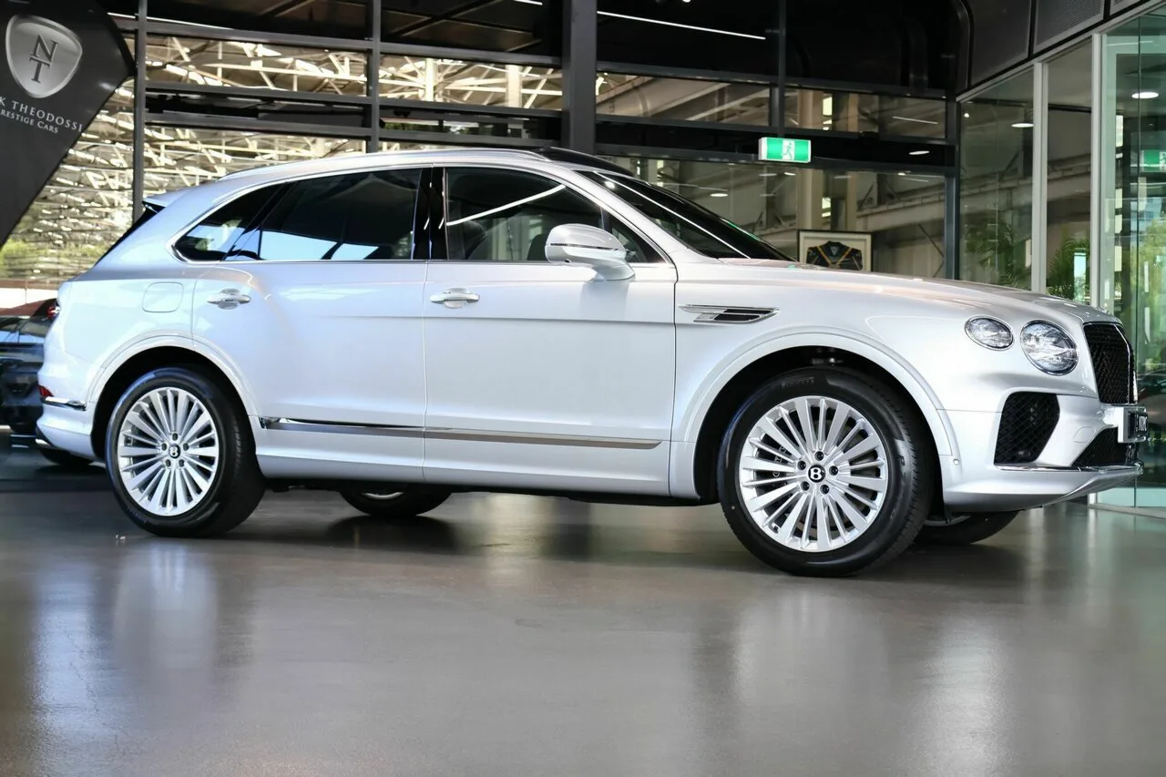 2026 Bentley Bentayga V8 AWD 4V MY26, photo 4