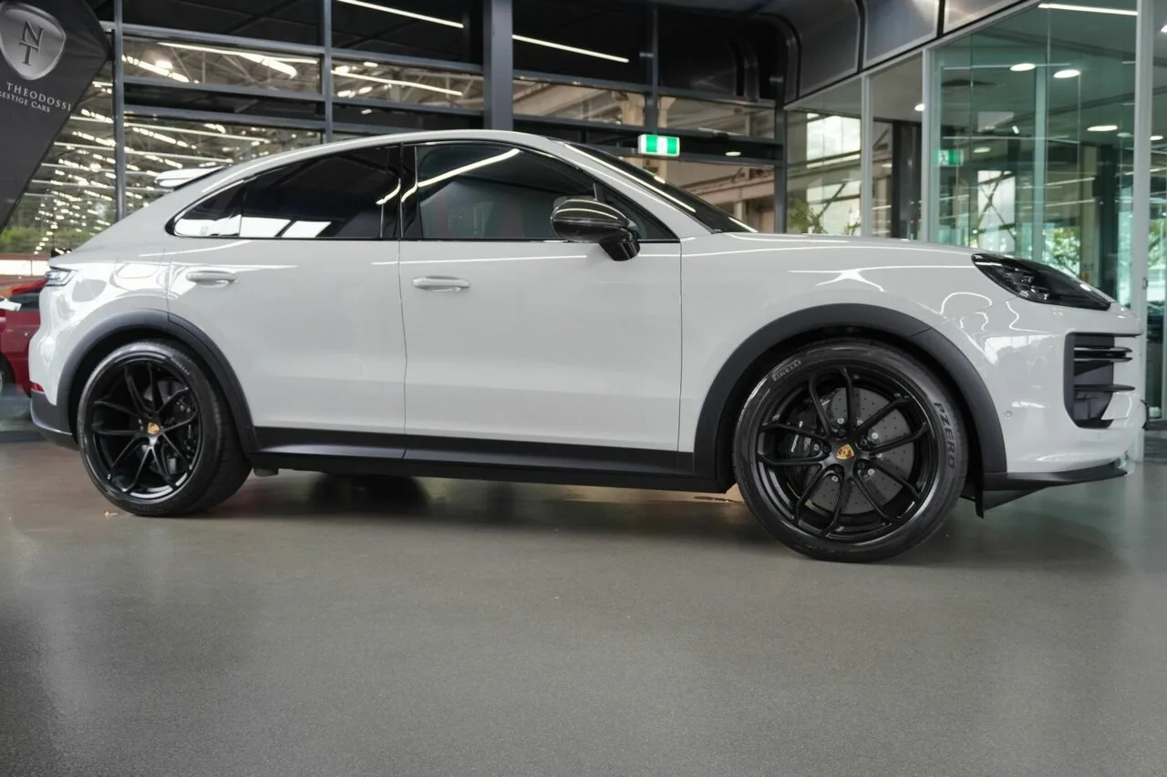 2024 Porsche Cayenne Turbo Coupe Tiptronic GT E3 II MY24, photo 4