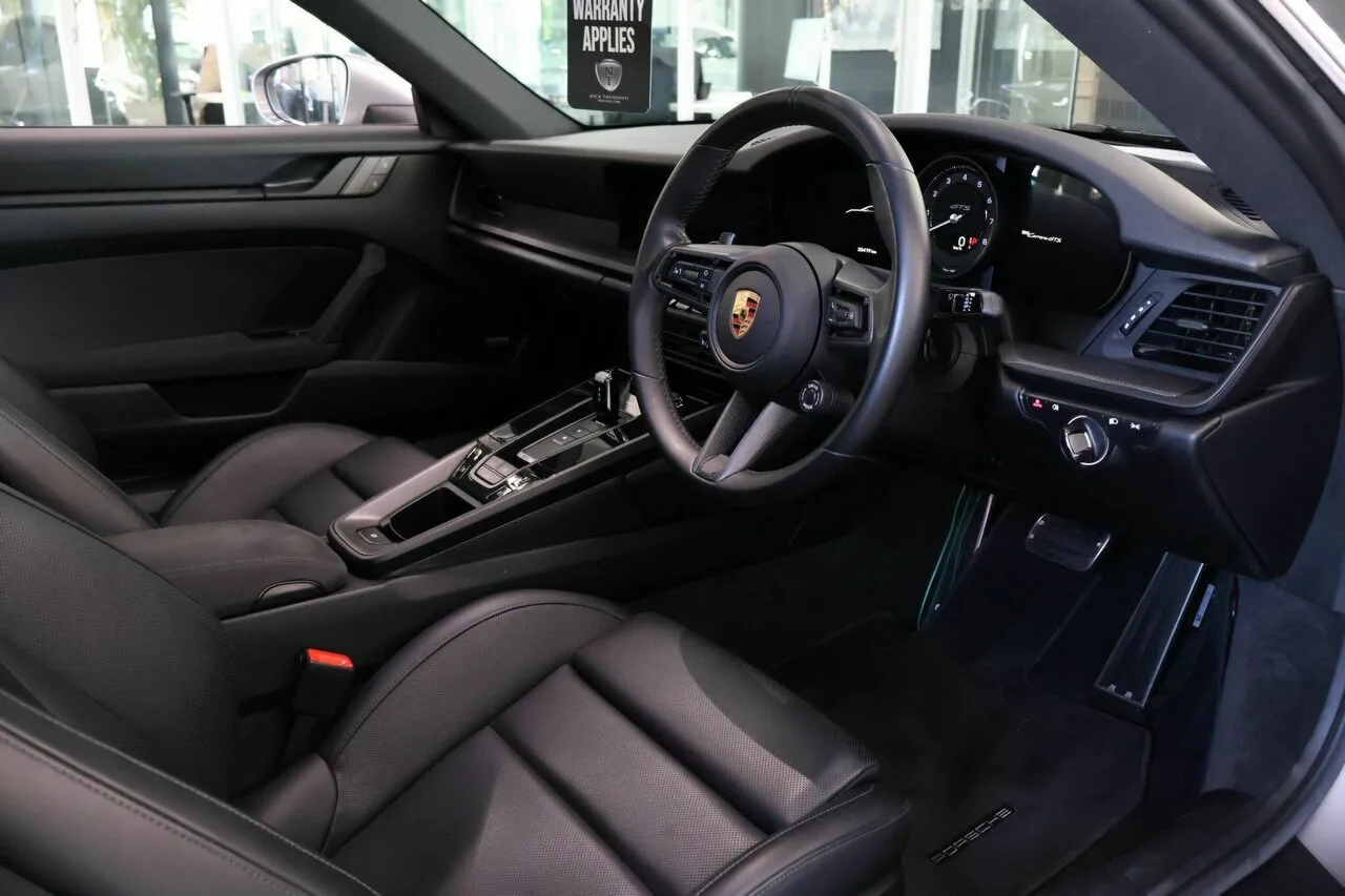 2024 Porsche 911 Carrera PDK GTS 992 MY24, photo 3