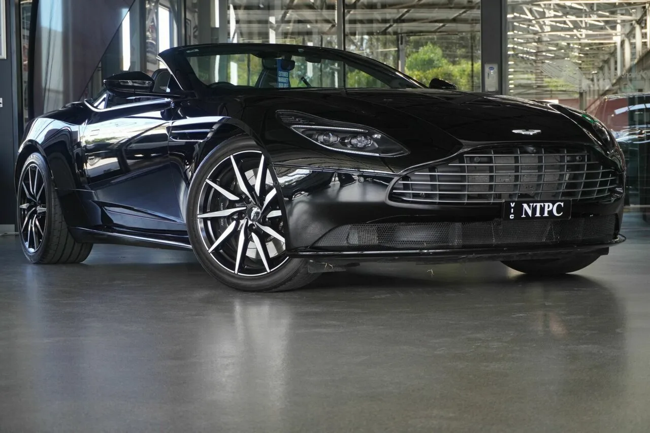 2018 Aston Martin DB11 Volante MY19, photo 1